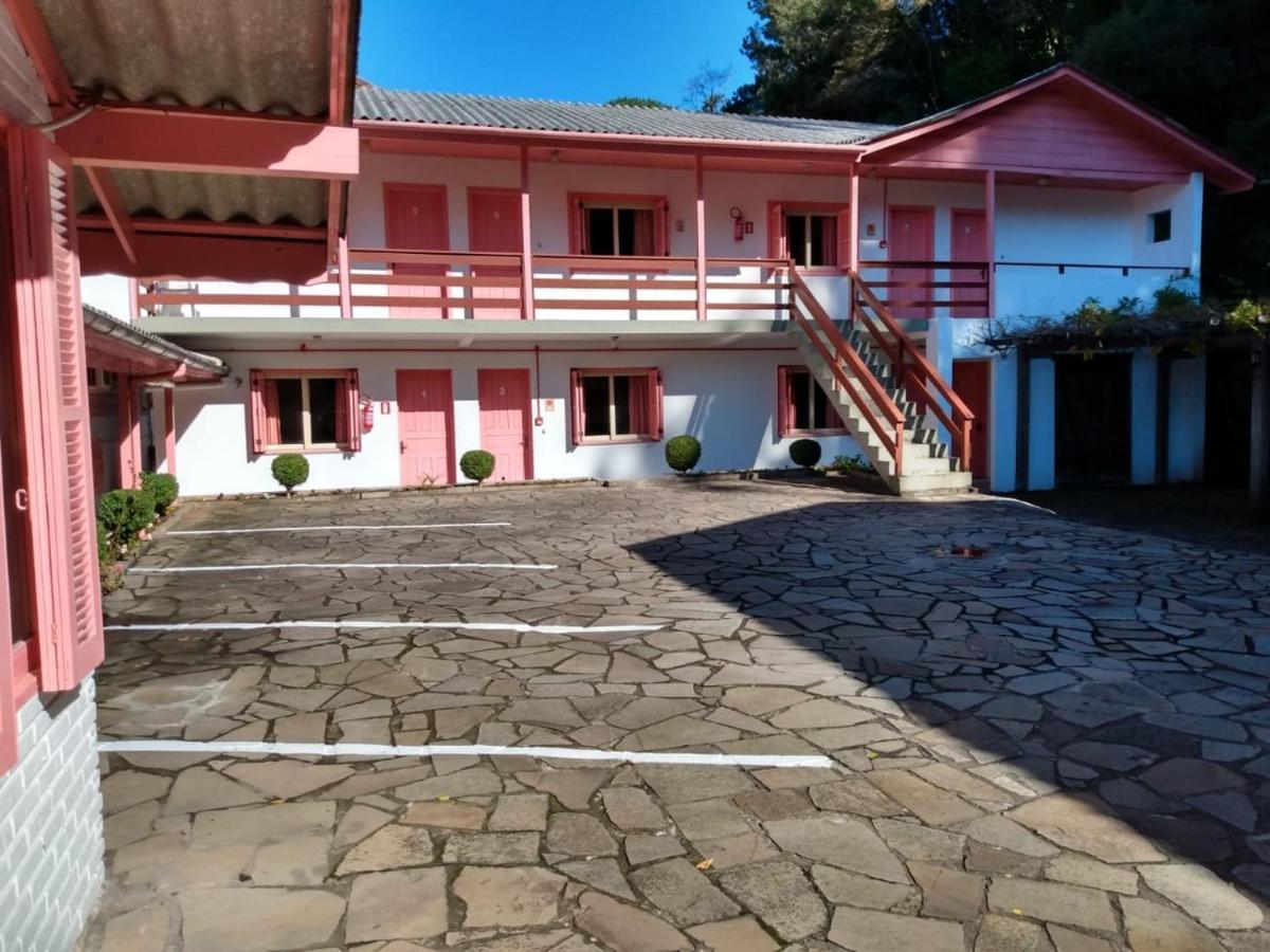 Apartamentos Aromas De Gramado - Bairro Centro Eksteriør billede